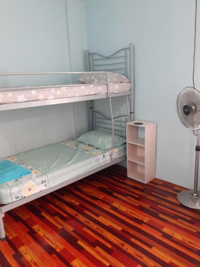 Homestay Idaman Tun Hussein - Harga Untuk 1 Rumah ,1 Bilik ,1 Bilik Air 4 Single Bed - Not Sharing Perai Εξωτερικό φωτογραφία