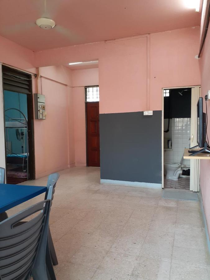 Homestay Idaman Tun Hussein - Harga Untuk 1 Rumah ,1 Bilik ,1 Bilik Air 4 Single Bed - Not Sharing Perai Εξωτερικό φωτογραφία