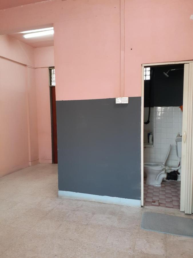 Homestay Idaman Tun Hussein - Harga Untuk 1 Rumah ,1 Bilik ,1 Bilik Air 4 Single Bed - Not Sharing Perai Εξωτερικό φωτογραφία
